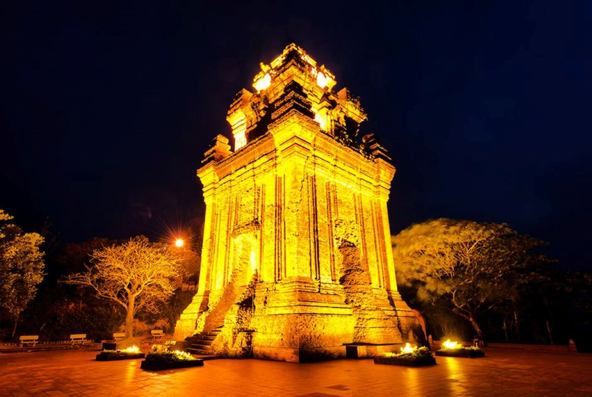 Trải nghiệm Phú Yên về đêm: Nét quyến rũ của thành phố biển - ảnh 3