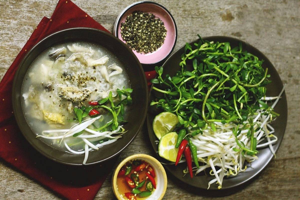 Cháo cá lóc rau đắng Sóc Trăng - Món ăn gợi nhớ hương vị miền Tây - ảnh 1