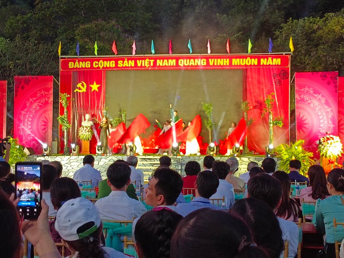 Núi Bà Đen Tây Ninh có những lễ hội độc đáo nào? - ảnh 3