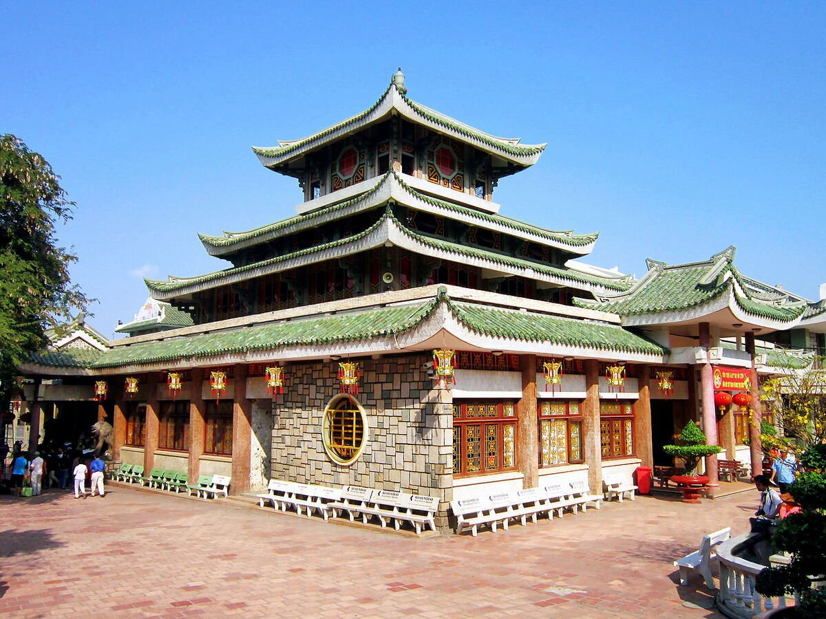 mieu-ba-chua-xu-nui-nam-1