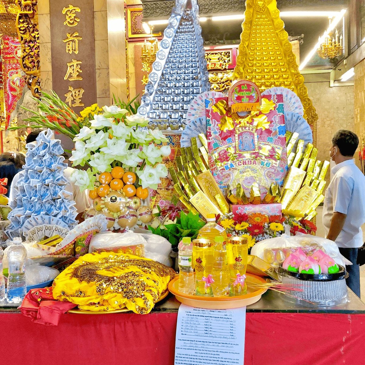 mieu-ba-chua-xu-nui-nam-4
