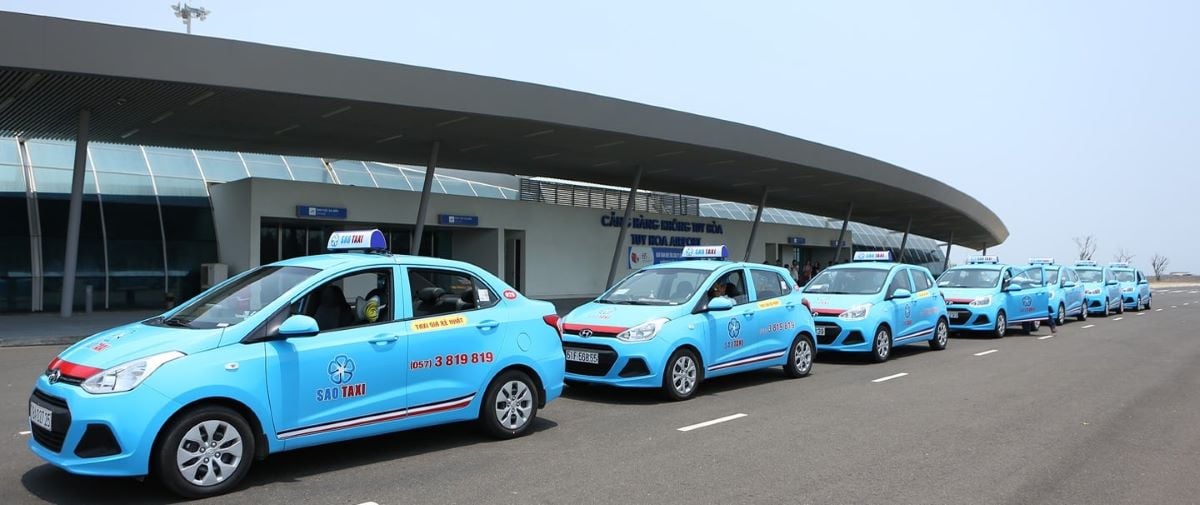 Kinh nghiệm di chuyển tại sân bay Tuy Hòa - Cửa ngõ đến 'xứ sở hoa vàng trên cỏ xanh' - ảnh 2