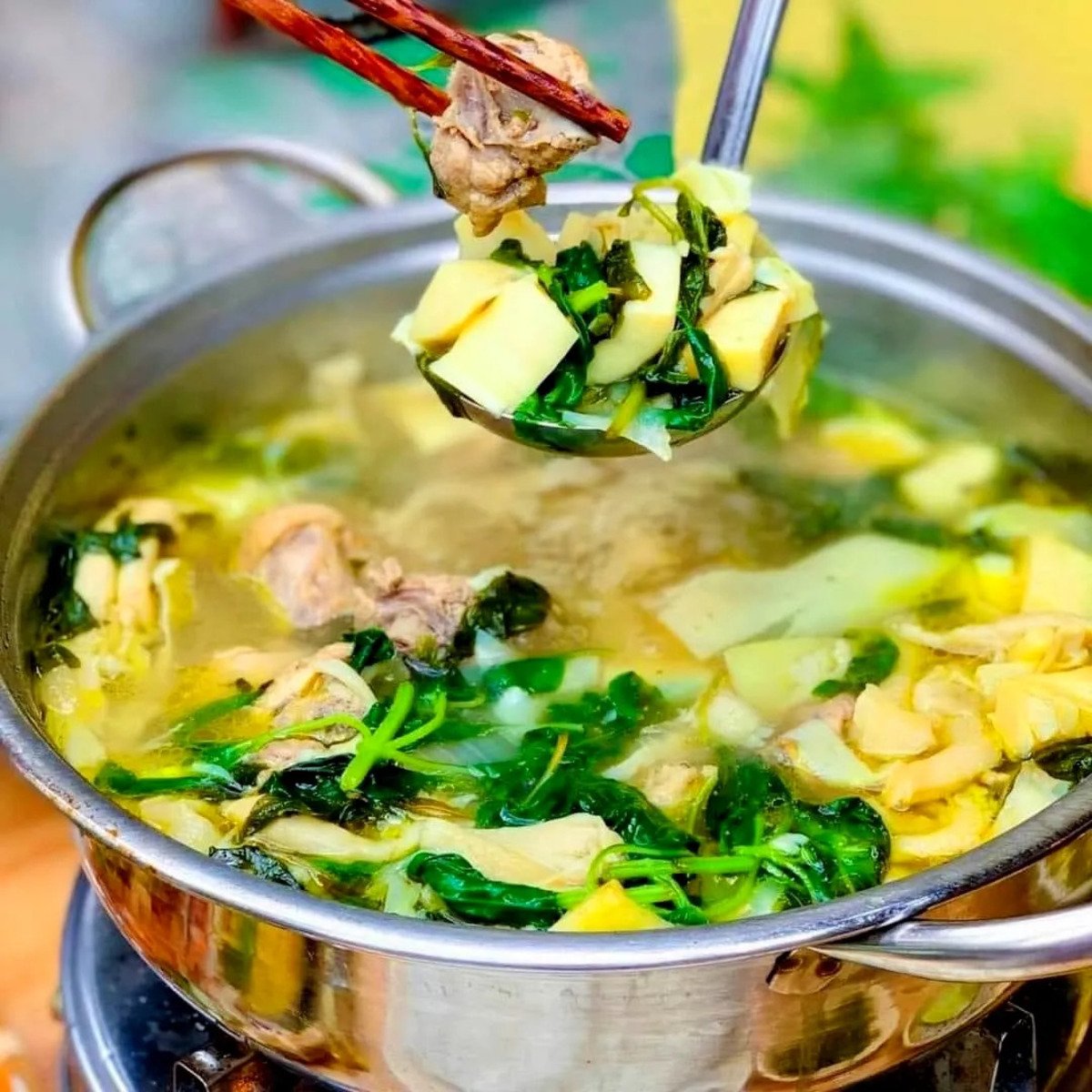 Top quán lẩu gà lá é Phú Yên ngon chuẩn vị, ăn là mê - ảnh 2