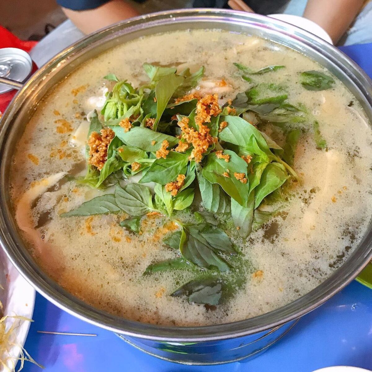 Top quán lẩu gà lá é Phú Yên ngon chuẩn vị, ăn là mê - ảnh 3