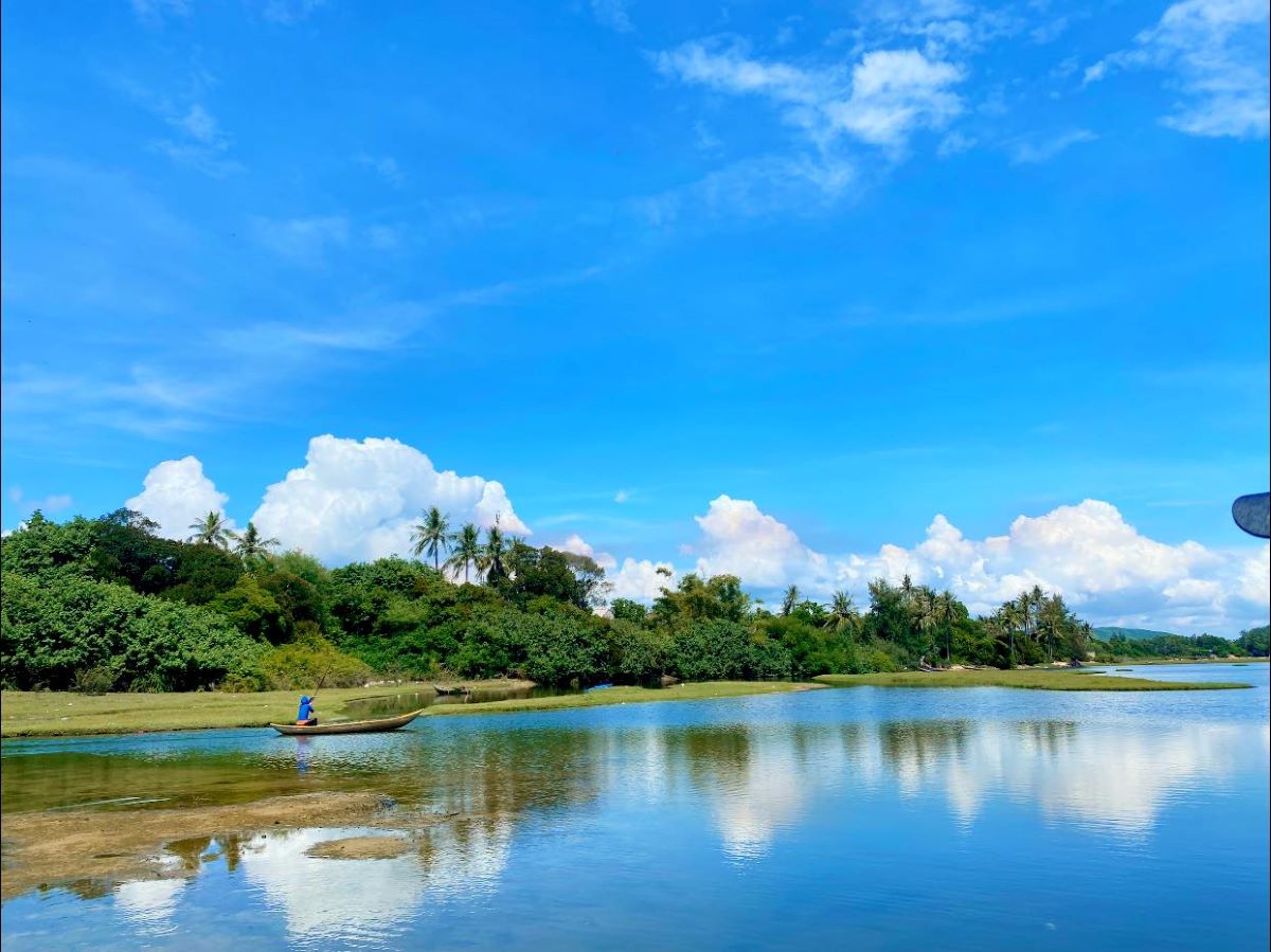 Khám phá đầm An Khê - Vẻ đẹp non nước hữu tình của thiên nhiên Quảng Ngãi - ảnh 2