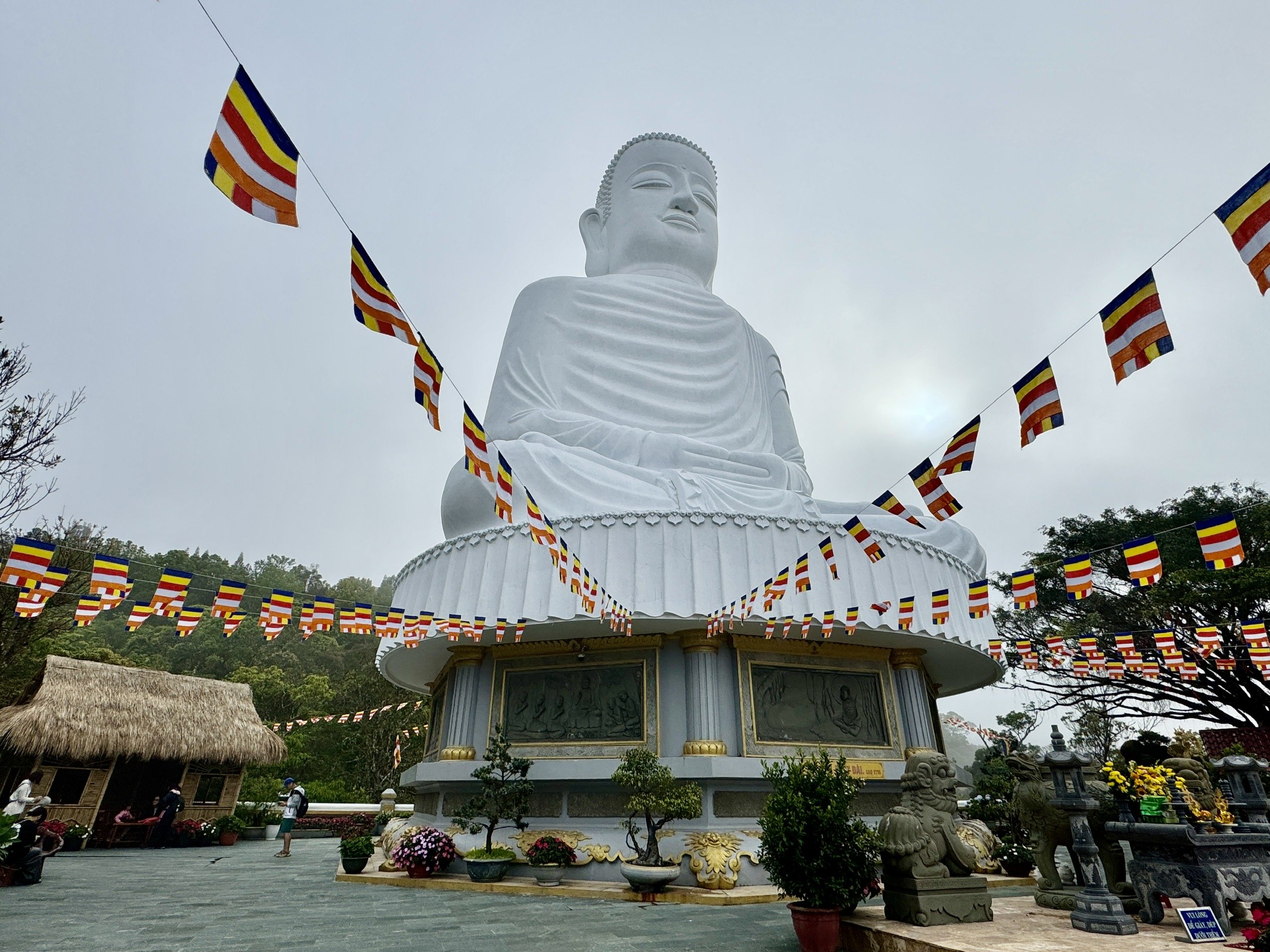 Chùa Linh Ứng Bà Nà Hills
