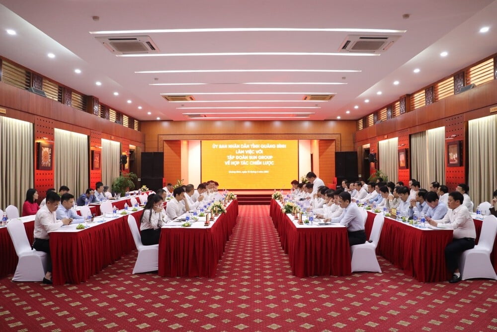Buổi làm việc giữa tỉnh Quảng Bình và Sun Group tại TP Đồng Hới (Ảnh: Nguyên Nhung)