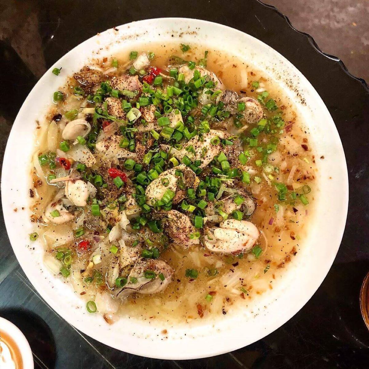 Cháo hàu Phú Yên - Món ăn đậm vị biển ai cũng thương nhớ - ảnh 4