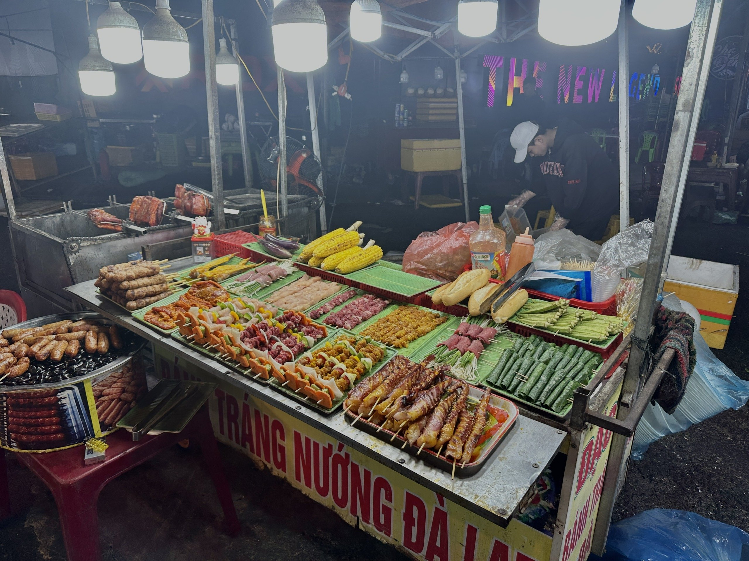 Vi vu buổi tối tại chợ đêm Sơn Trà có gì-3