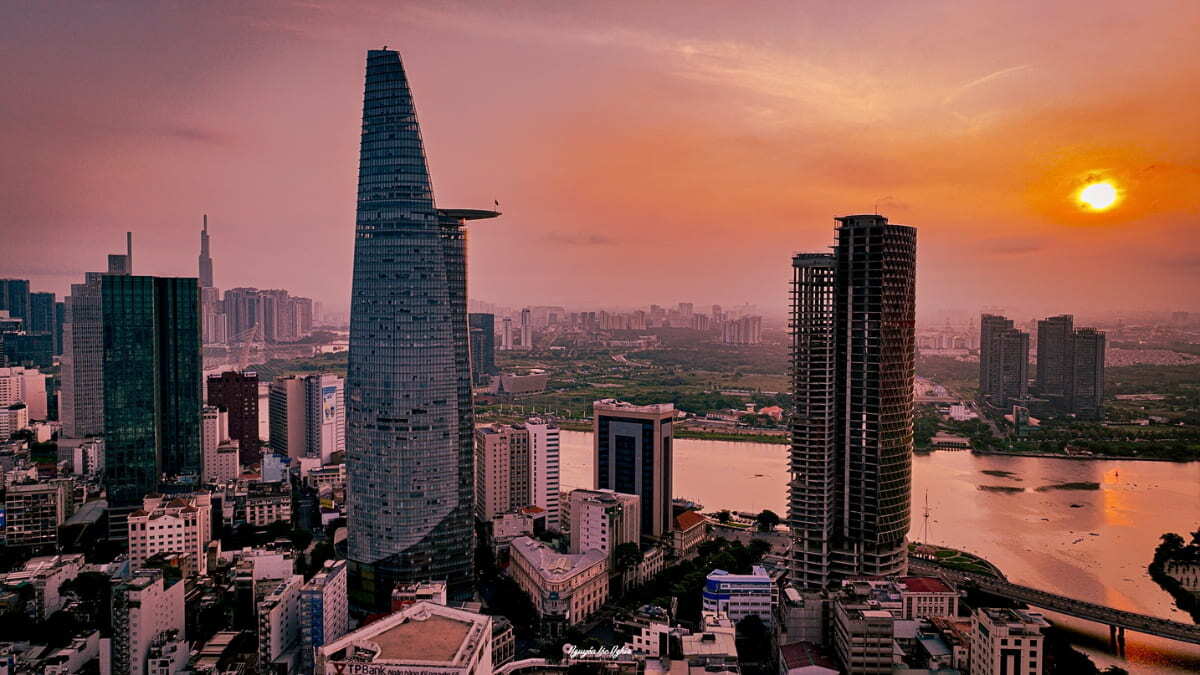Top 9 địa điểm du lịch nổi tiếng nhất Quận 1 - trung tâm của TP.HCM - ảnh 9
