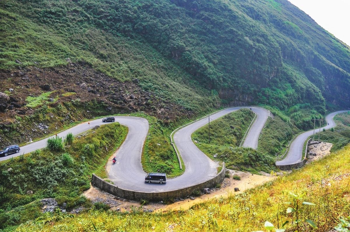 Nên đi xe số hay xe ga khi đổ đèo Hà Giang? - ảnh 1
