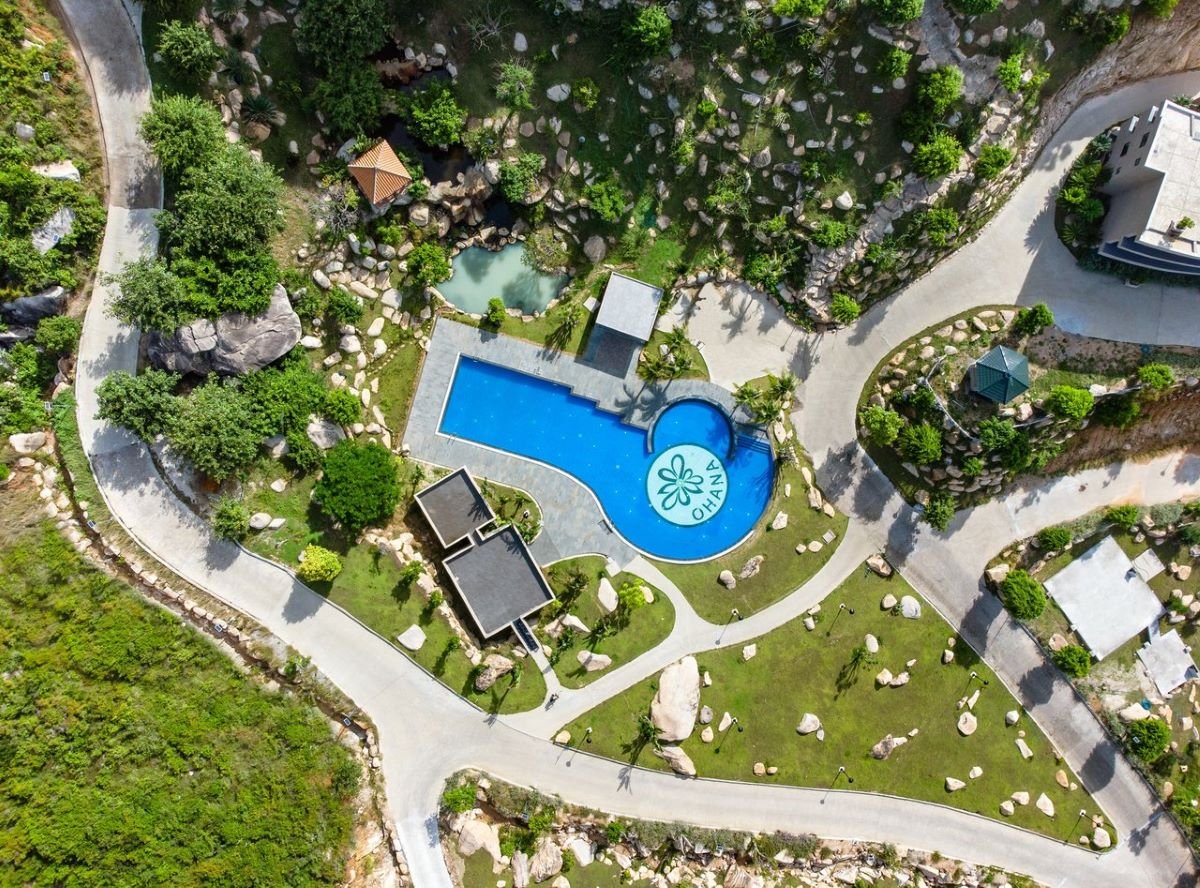 Du lịch Quy Nhơn hè 2025: Check-in ngay 4 resort sang chảnh, hồ bơi chất lừ view “triệu đô” - ảnh 3