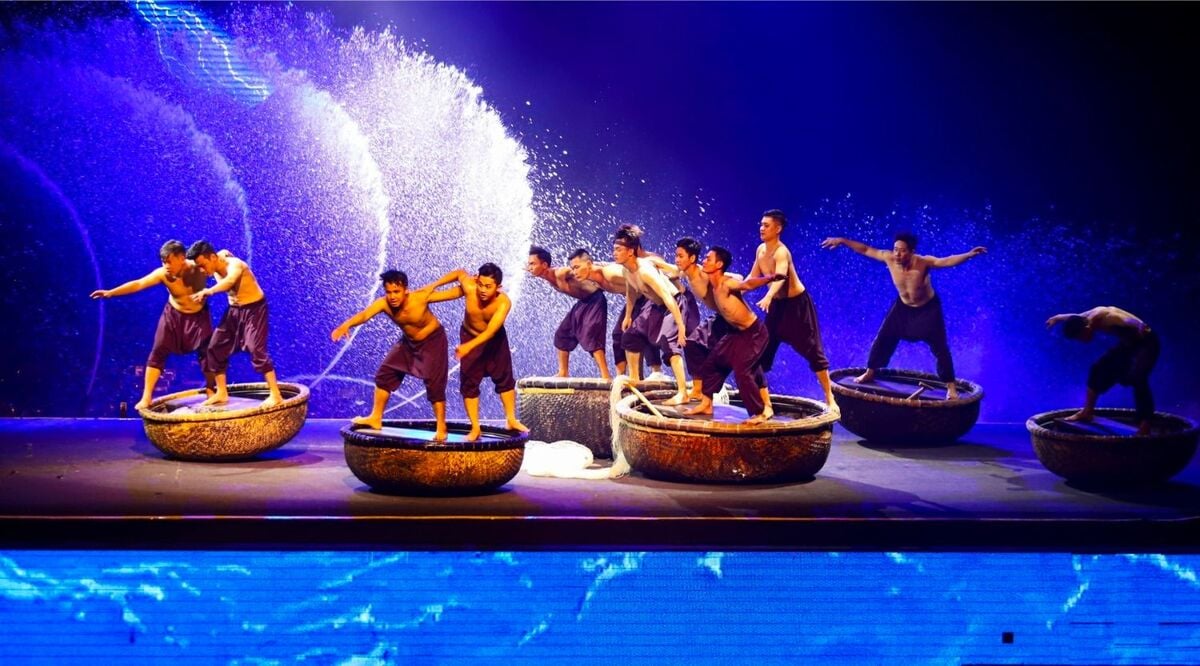 Xem Fishermen Show Mũi Né: Trải nghiệm đáng nhớ không nên bỏ lỡ tại Phan Thiết - ảnh 2