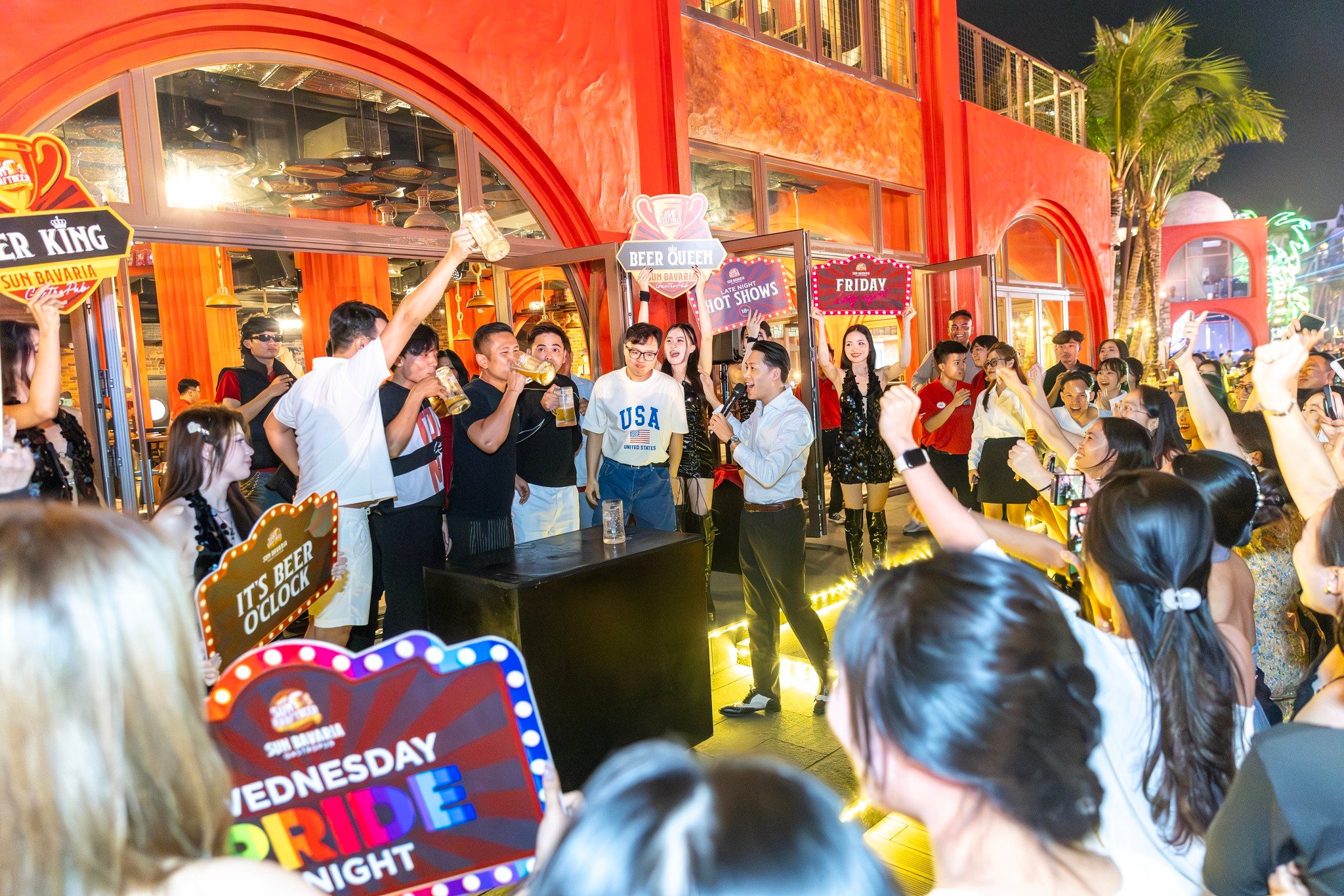 Sun Bavaria GastroPub: “Thỏi nam châm” hút khách giữa lòng Phú Quốc - ảnh 1