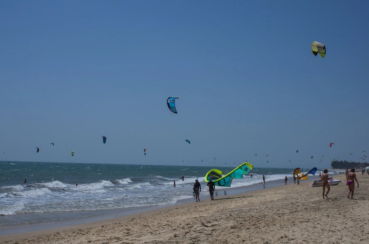 Vi vu đến Phan Thiết trốn nóng tại 5 bãi biển đẹp quên lối về dịp lễ 30/4 - ảnh 3
