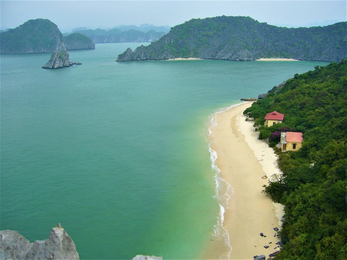 Du lịch Hải Phòng 2 ngày 1 đêm: Check-in ngay 5 bãi biển đẹp mê - ảnh 4