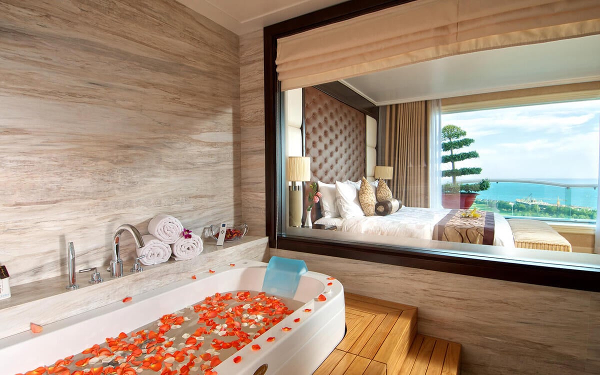 Du lịch Phan Thiết hè 2025: Top 4 resort 5 sao view biển sang chảnh đáng trải nghiệm nhất - ảnh 2