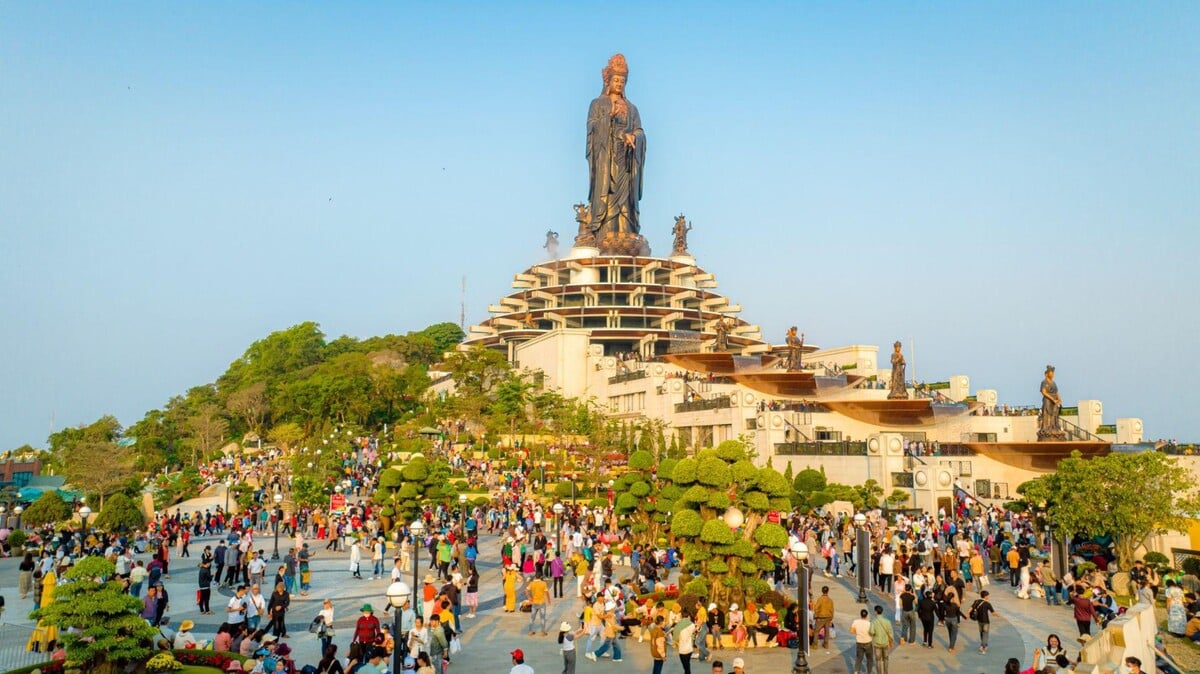 Kinh nghiệm viếng chùa Bà Đen Tây Ninh: Cẩm nang du lịch dành cho người mới - ảnh 3