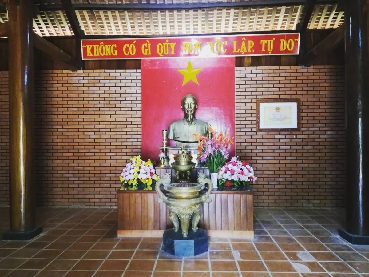 Khám phá nhà thờ Bác Hồ - Di tích lịch sử nổi bật của vùng đất Phú Yên - ảnh 4