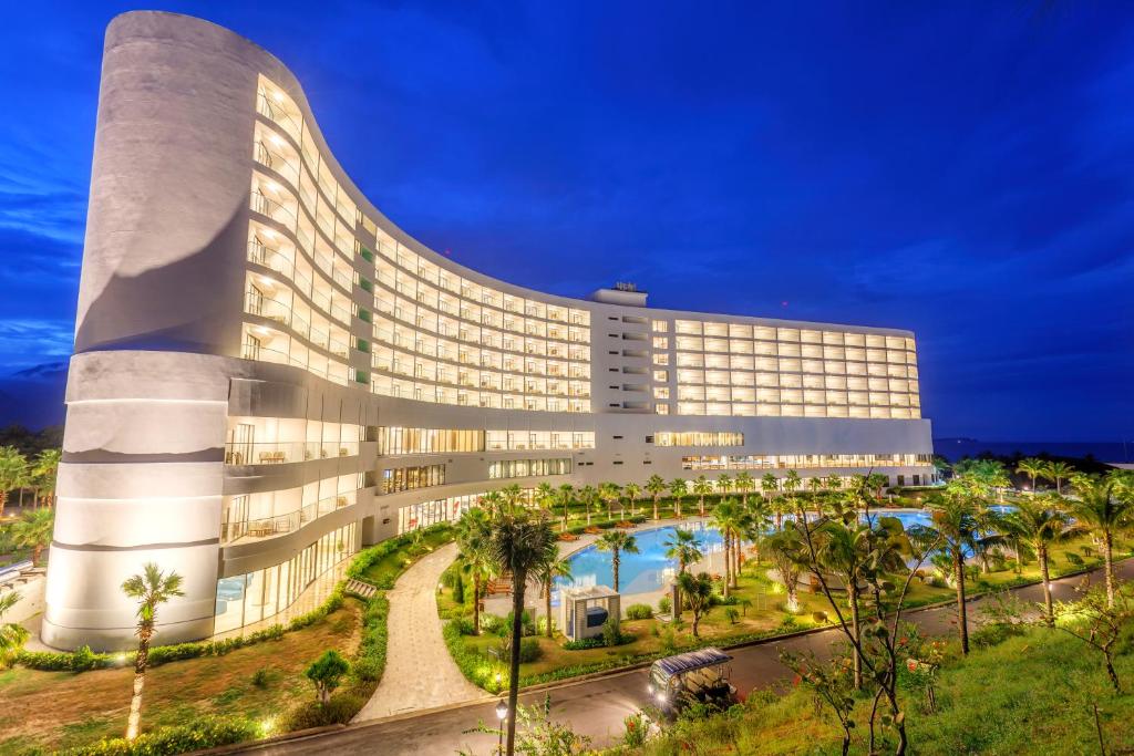 Top 7 resort đẹp bậc nhất Nha Trang cho kỳ du lịch hè 2025 - ảnh 6