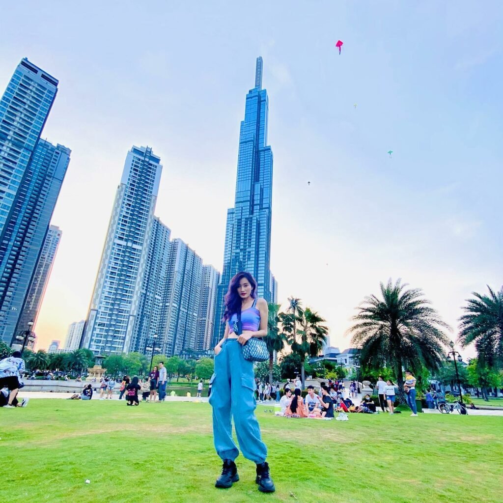 Top 5 điểm check-in hiện đại, sang chảnh tại TP.HCM - ảnh 1
