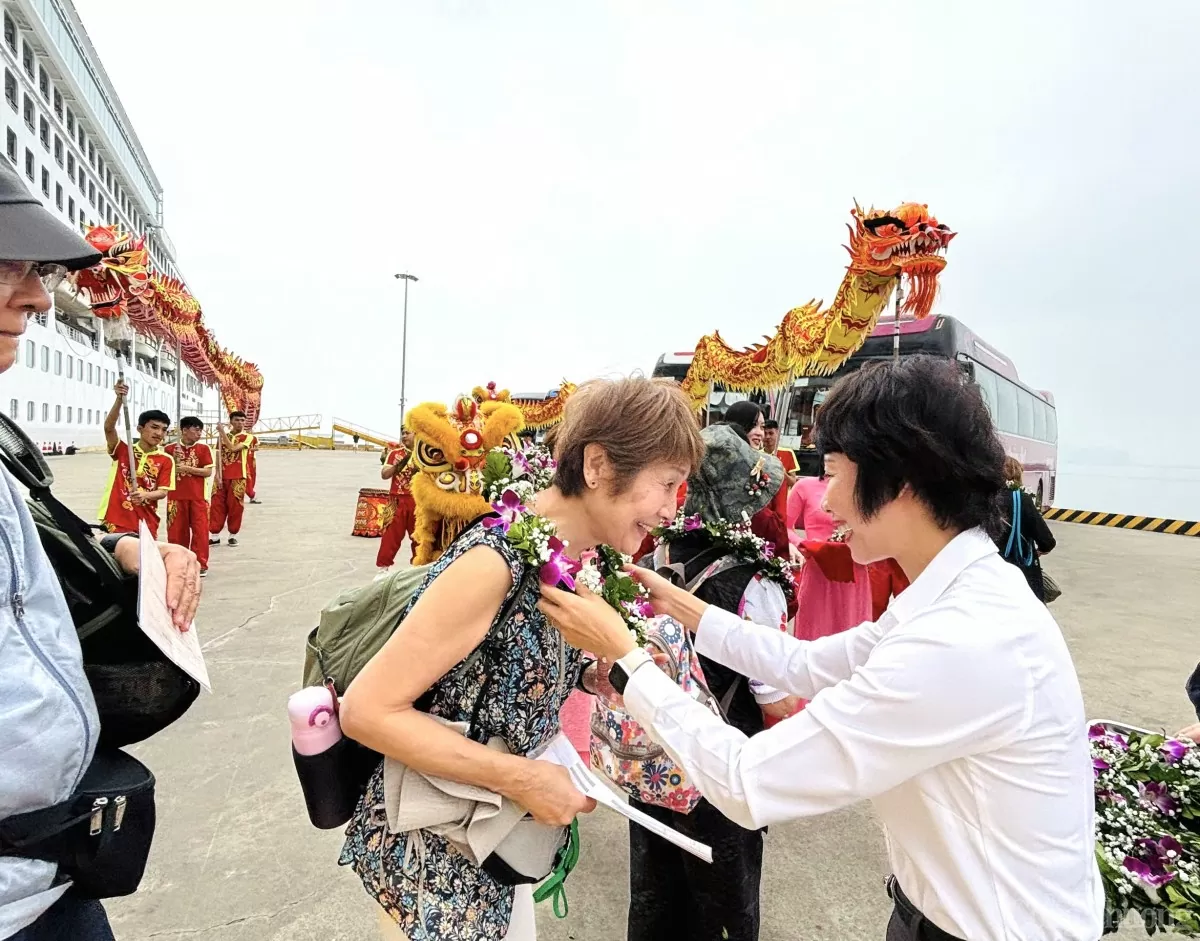 Hạ Long chào đón làn sóng du khách Nhật đầu hè 2025 - ảnh 2