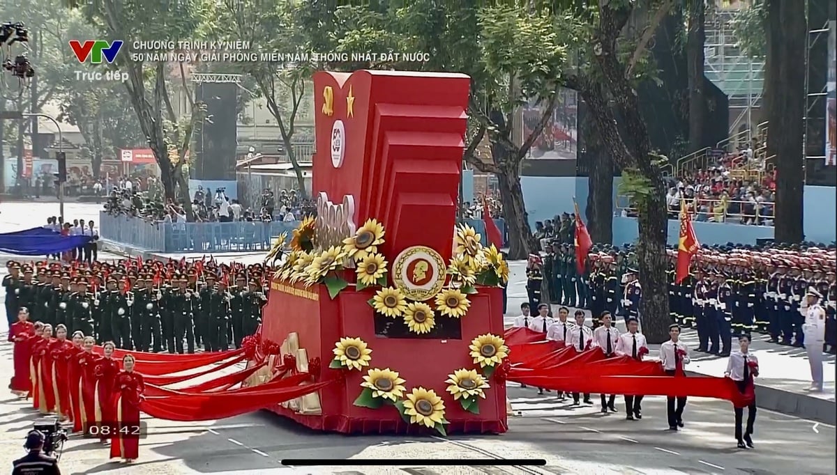 Nửa thế kỷ vang mãi bản hùng ca: Không khí ngày Thống nhất tưng bừng tại thành phố mang tên Bác - ảnh 14