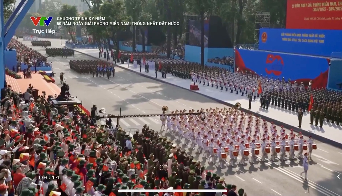 Nửa thế kỷ vang mãi bản hùng ca: Không khí ngày Thống nhất tưng bừng tại thành phố mang tên Bác - ảnh 4