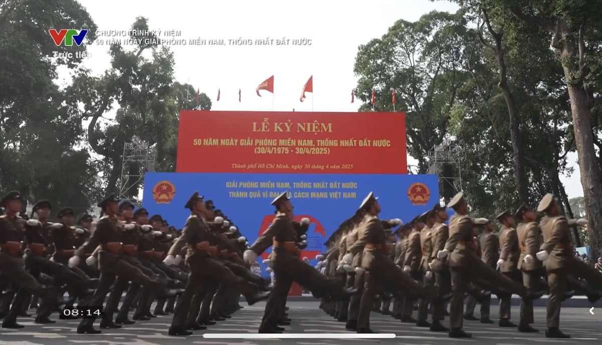 Nửa thế kỷ vang mãi bản hùng ca: Không khí ngày Thống nhất tưng bừng tại thành phố mang tên Bác - ảnh 6