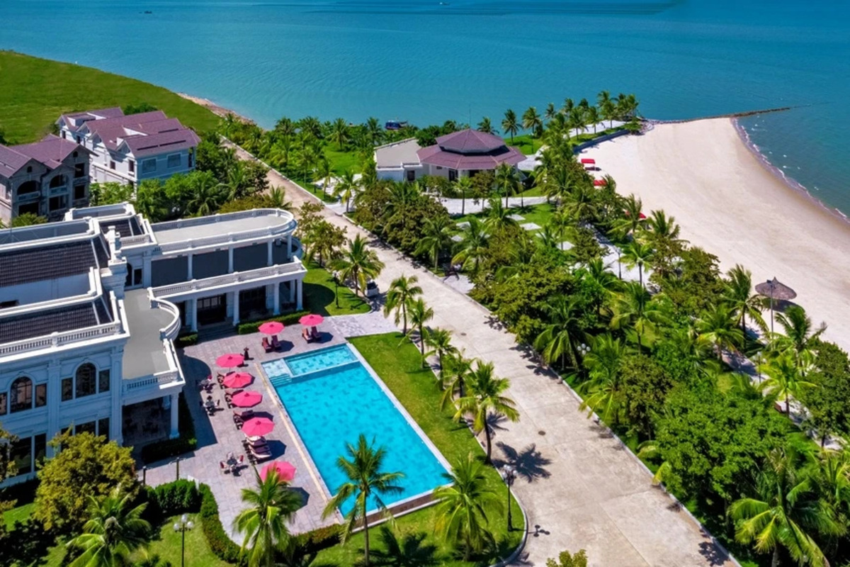 Khách sạn Paradise Suites (Tuần Châu) kín phòng từ giữa tháng 4. Ảnh: Paradise Việt Nam