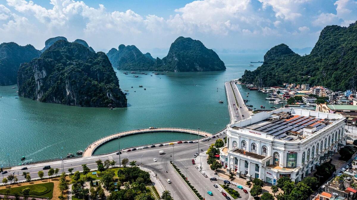 Nên đi Hạ Long hay Sầm Sơn dịp du lịch hè 2025? - ảnh 7