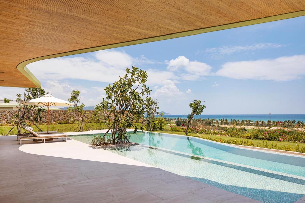 Top 6 resort view biển đẹp mê ly ở Bình Định nên trải nghiệm dịp hè 2025 - ảnh 6