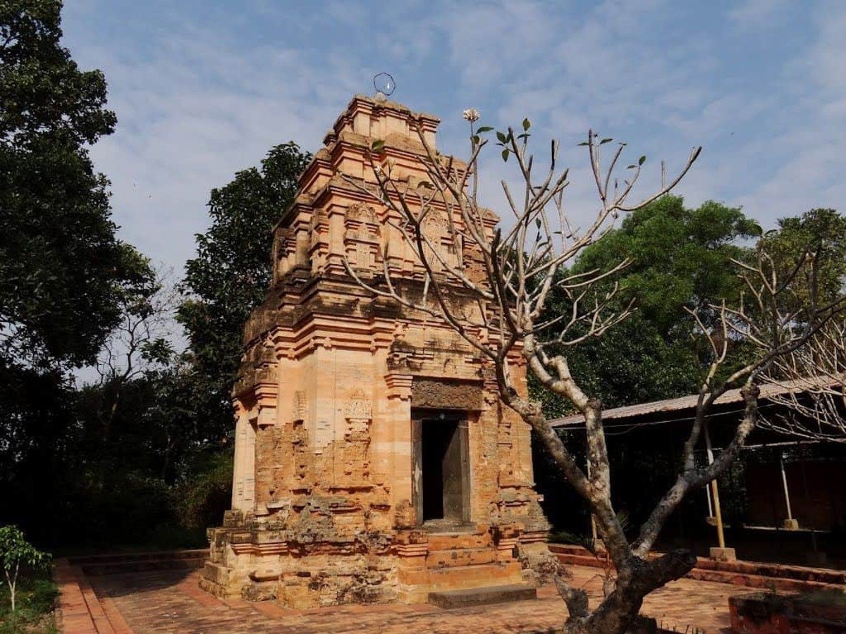 Khám phá tháp Chóp Mạt Tây Ninh - Di tích cổ nghìn năm ít du khách biết - ảnh 5
