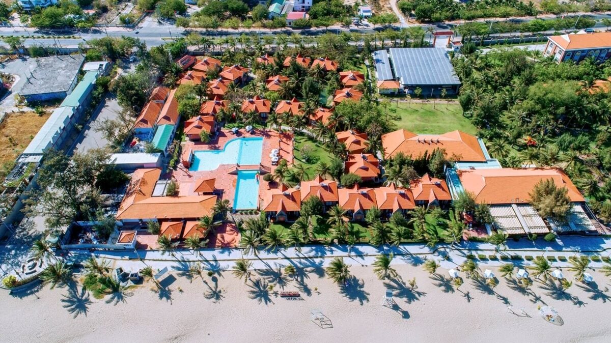 Top 5 khách sạn, resort đẹp nhất Ninh Thuận: Những thiên đường nghỉ dưỡng tuyệt vời cho hè 2025 - ảnh 3