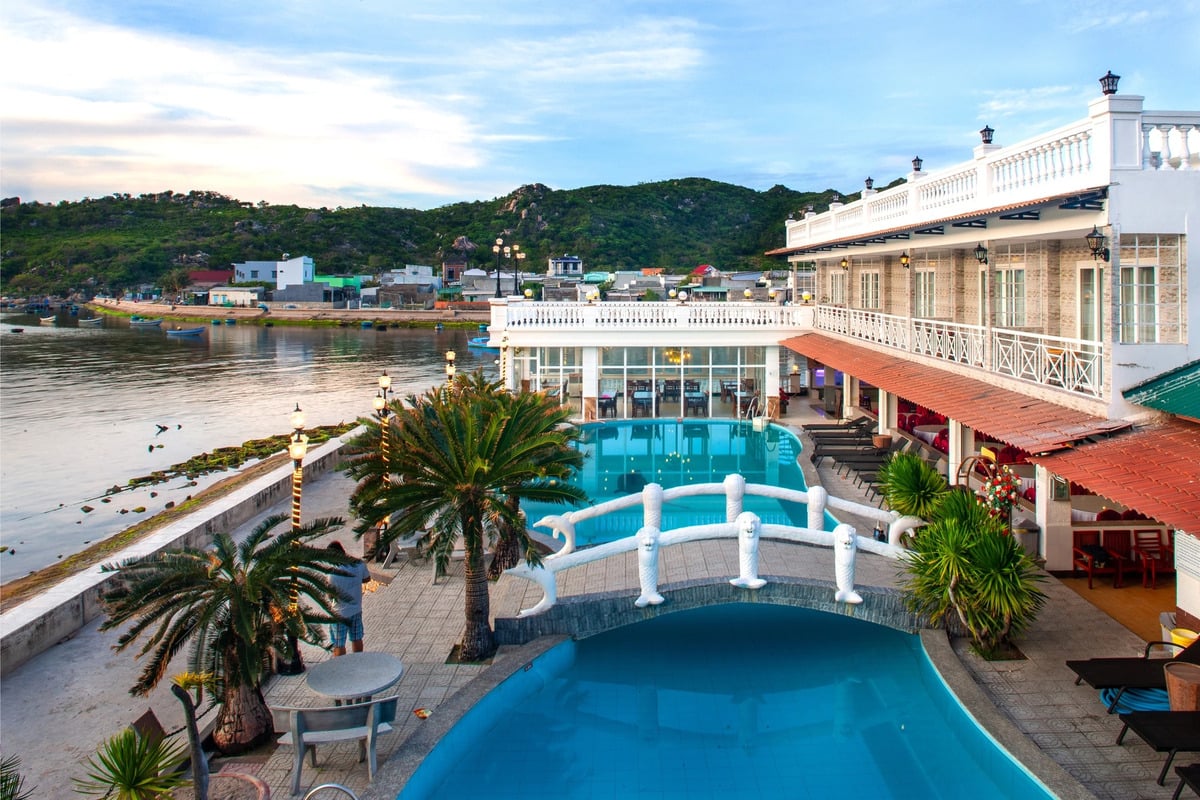 Top 5 khách sạn, resort đẹp nhất Ninh Thuận: Những thiên đường nghỉ dưỡng tuyệt vời cho hè 2025 - ảnh 5