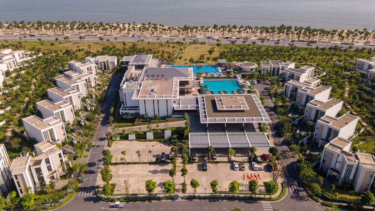 Top 5 khách sạn đẹp sang, gần biển tại Hạ Long nên trải nghiệm dịp hè 2025 - ảnh 4