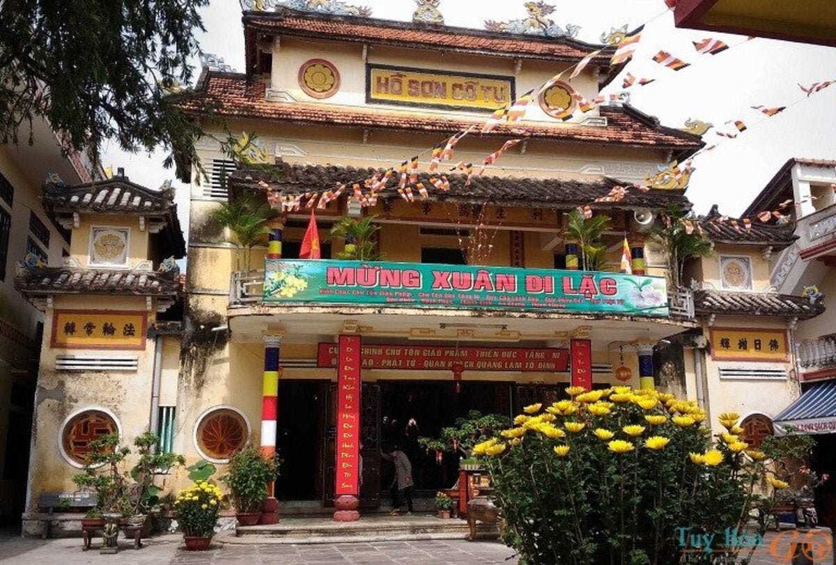 Chùa Hồ Sơn - Ngôi cổ tự hơn 300 năm tuổi giữa lòng Phú Yên - ảnh 1