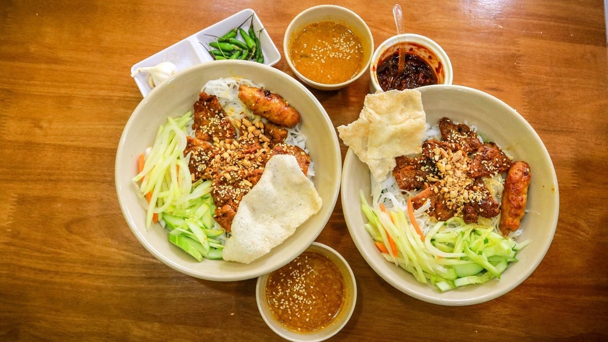 'Food tour' Huế trong 24 giờ: Lịch trình ăn sập cố đô với các món ngon từ sáng đến khuya - ảnh 7