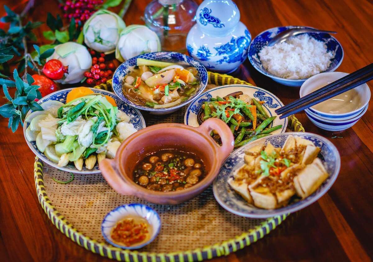 'Food tour' Huế trong 24 giờ: Lịch trình ăn sập cố đô với các món ngon từ sáng đến khuya - ảnh 8