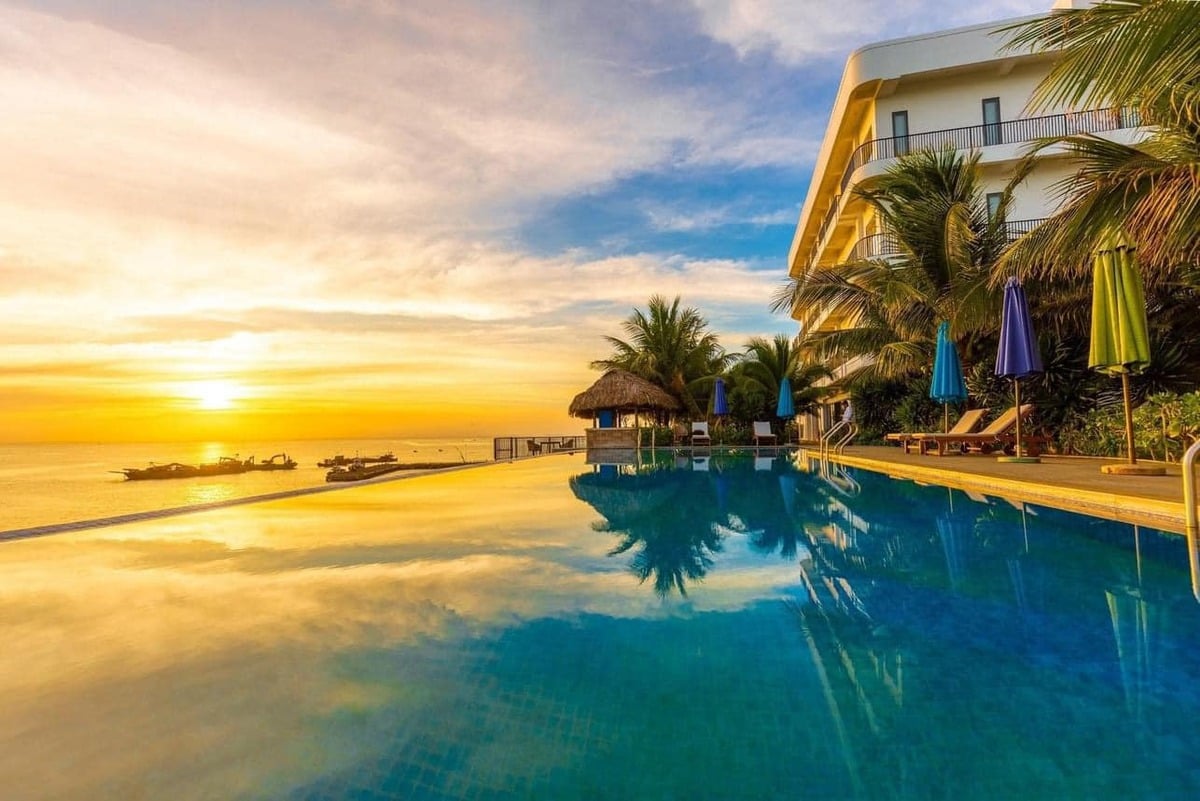 Du lịch Quảng Ngãi hè 2025: Check-in 5 resort sở hữu view biển đẹp mê - ảnh 2