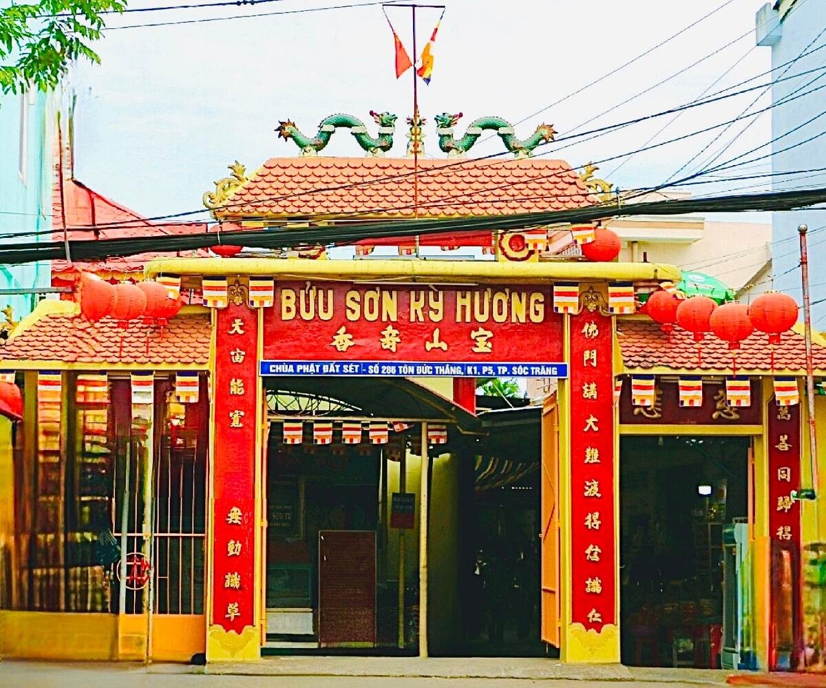 Chùa Đất Sét: Ngôi chùa có 1-0-2 với hàng ngàn pho tượng Phật thủ công tại Sóc Trăng - ảnh 1