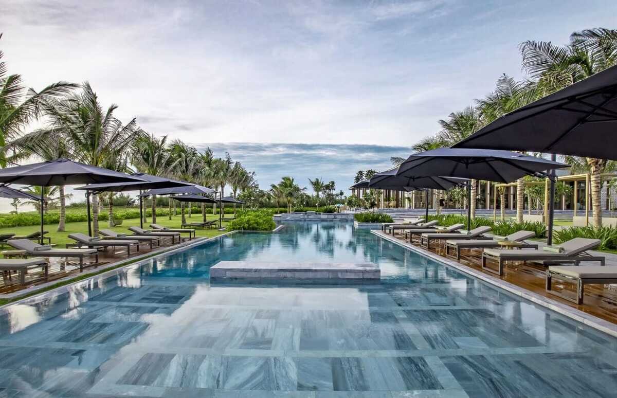 Gợi ý 5 resort view biển đáng nghỉ dưỡng nhất Quy Nhơn dịp hè 2025 - ảnh 5