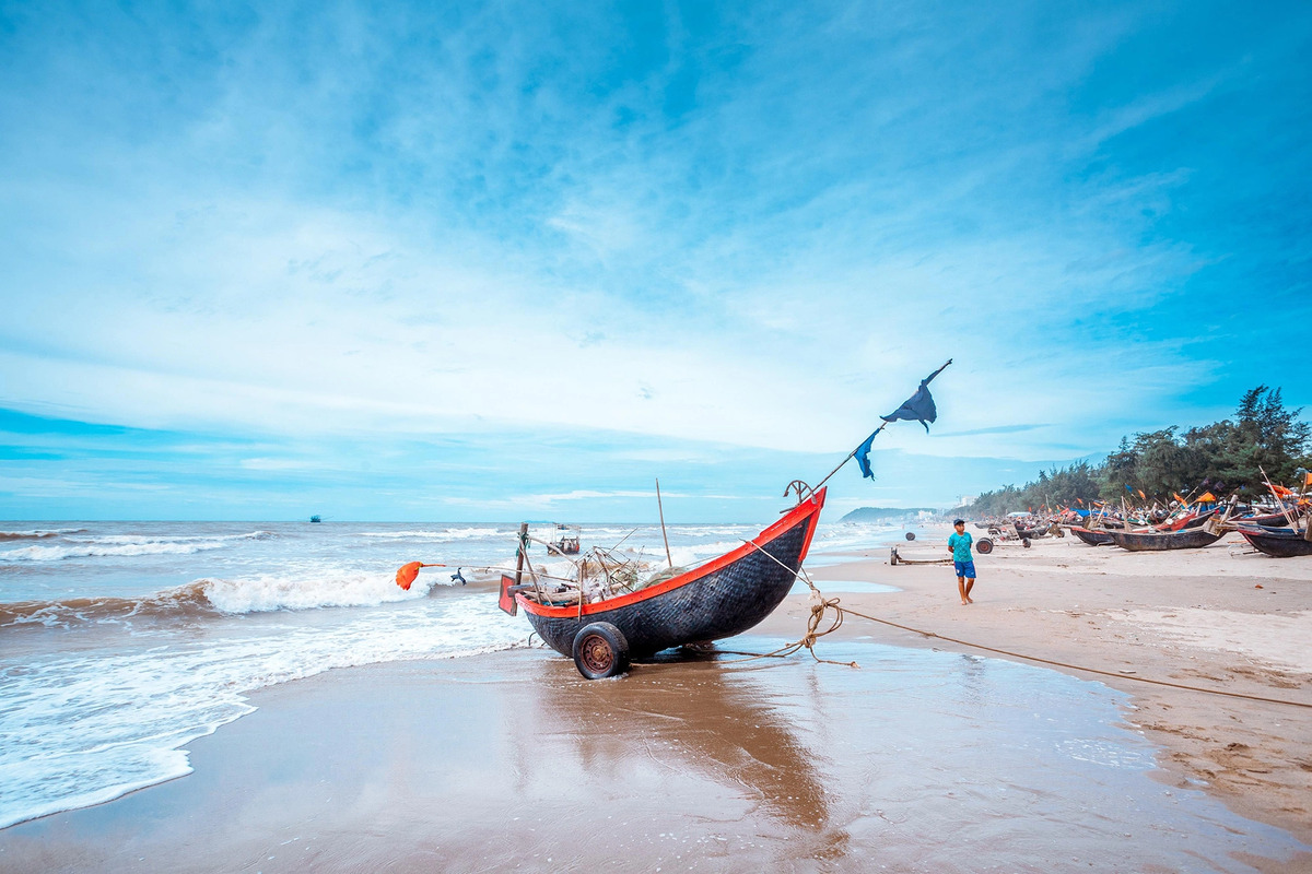 Các tỉnh có biển ở miền Bắc: Những địa phương hút khách mùa du lịch biển - ảnh 6