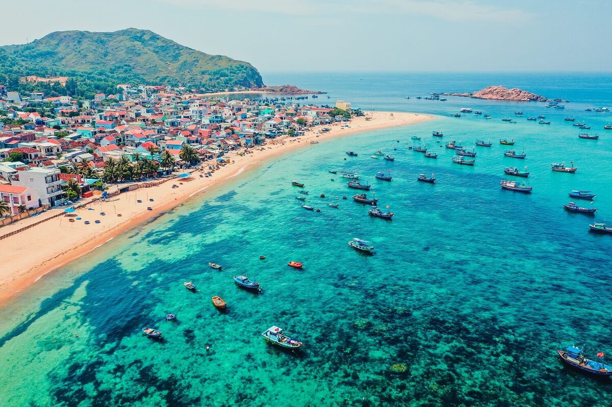 Khám phá những cung đường biển đẹp nhất Bình Định - ảnh 3