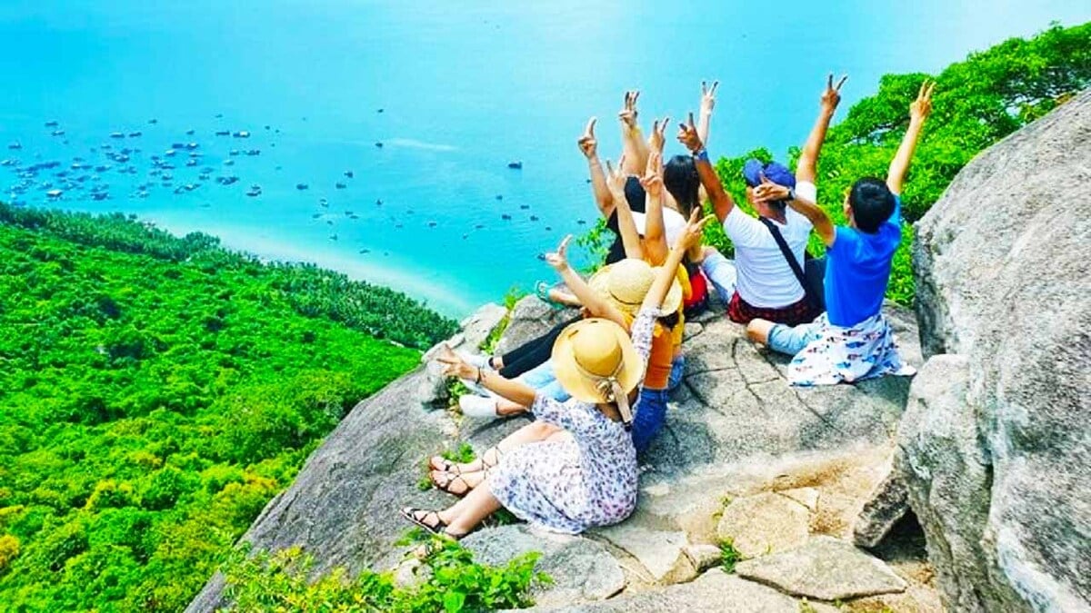 Chinh phục Đỉnh Ma Thiên Lãnh: Ngọn núi cao nhất đảo Hòn Sơn, Kiên Giang - ảnh 2