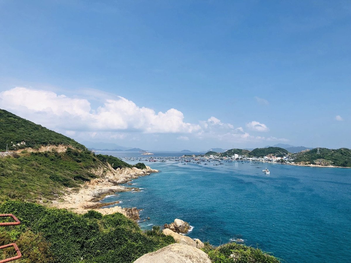Du lịch Vĩnh Hy ở đâu? Kinh nghiệm khám phá vịnh biển đẹp nhất nhì Việt Nam siêu tiết kiệm - ảnh 4