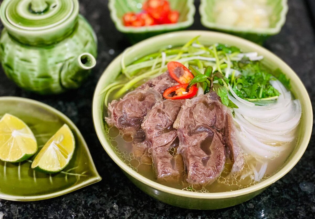 Phở ở sân bay Nội Bài giá bao nhiêu? Tại sao đắt gấp 4 lần bên ngoài? - ảnh 2