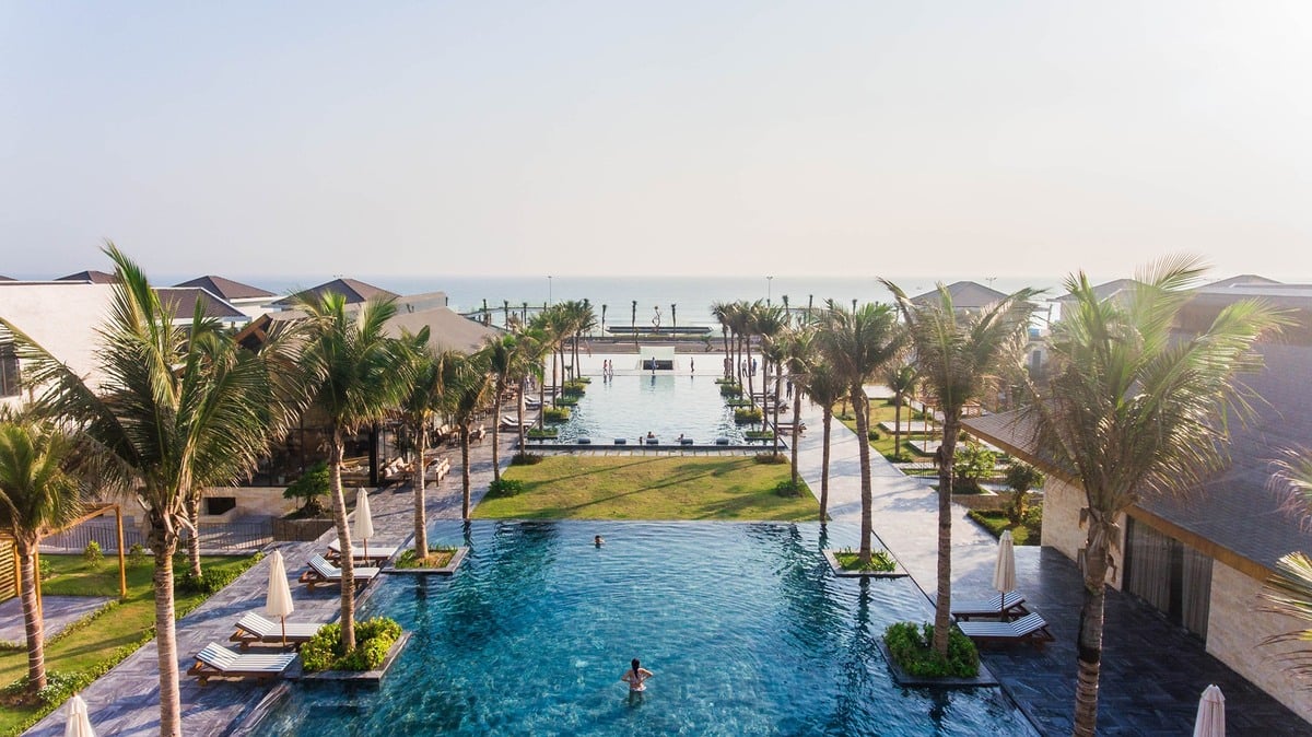 Trốn nóng dịp hè 2025 tại 5 resort view biển đẹp mê tại Phú Yên - ảnh 1