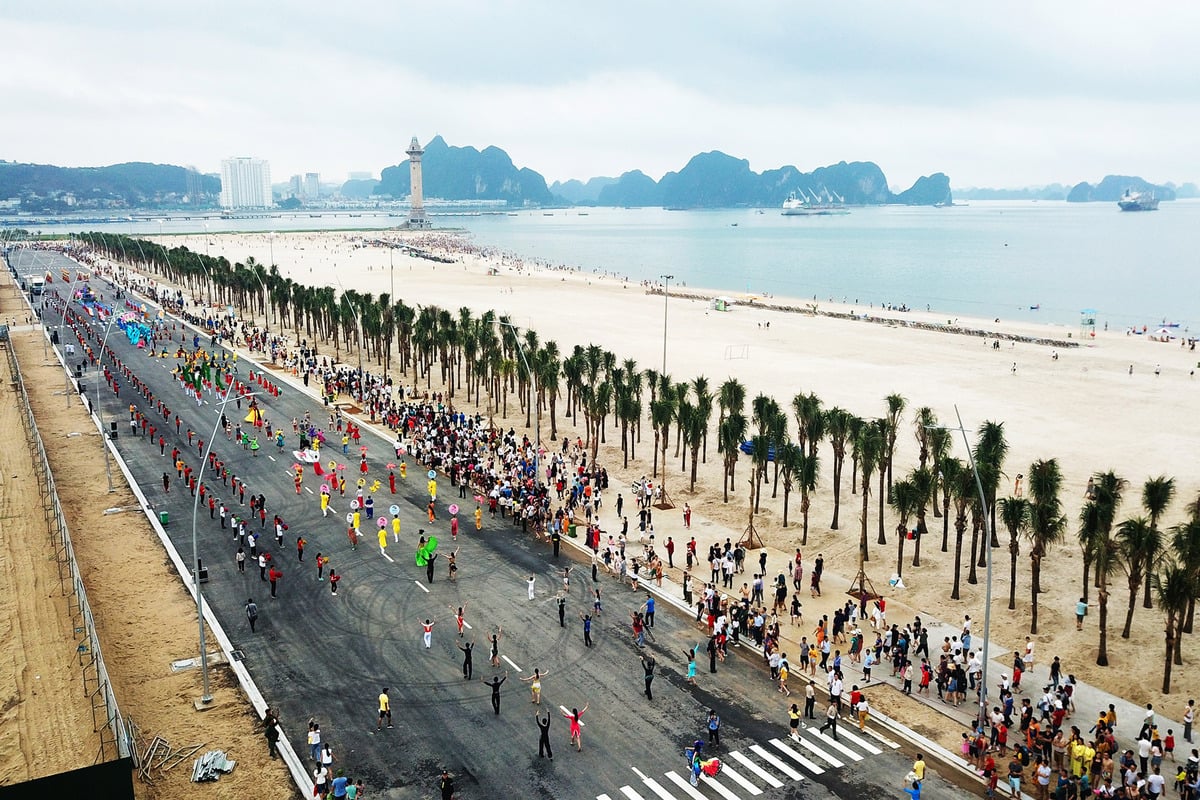 Top 5 bãi biển gần Hà Nội nên đi dịp du lịch hè 2025 - ảnh 1