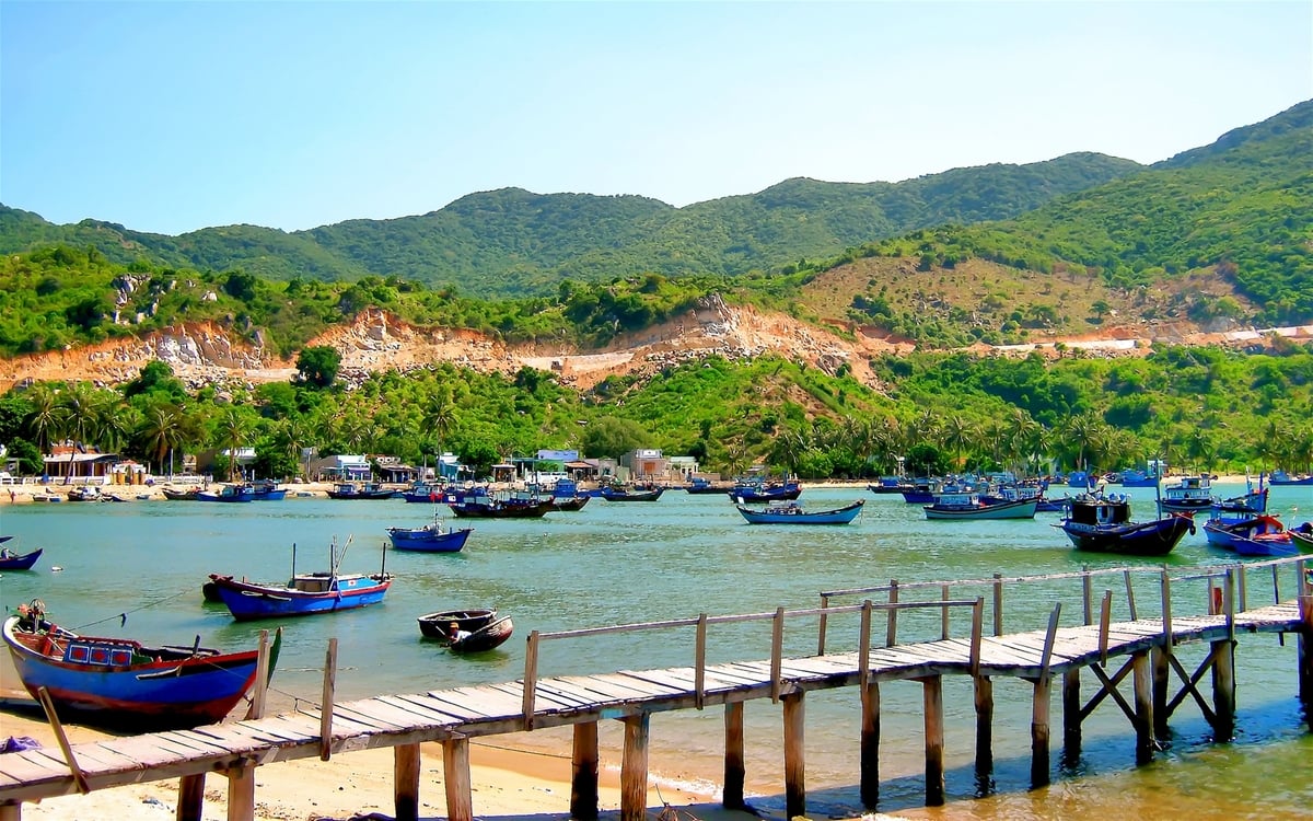 Du lịch biển ở đâu rẻ và đẹp? 6 gợi ý hấp dẫn nhất hè 2025 - ảnh 6